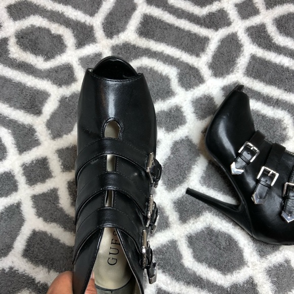 💫GUESS OPEN TOE BOOTIES WITH TRIPPLE BUCKLE sz8 - Picture 6 of 8